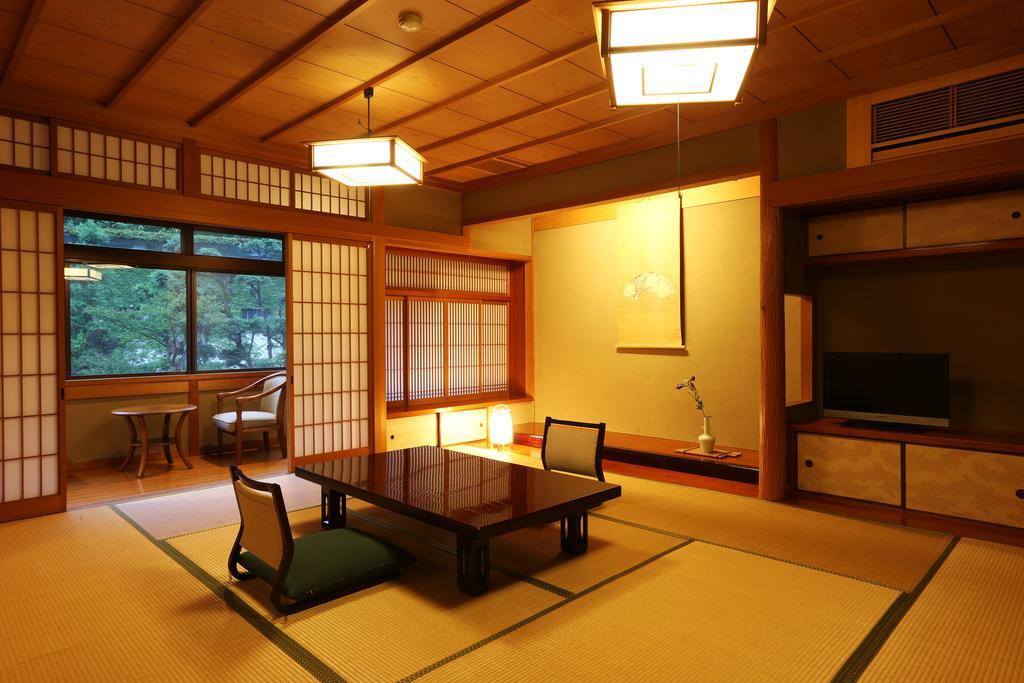 Mikiya Hotel Toyooka  Eksteriør billede