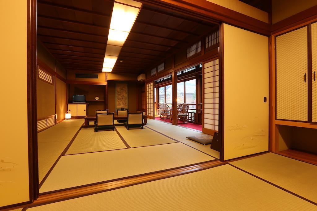 Mikiya Hotel Toyooka  Værelse billede