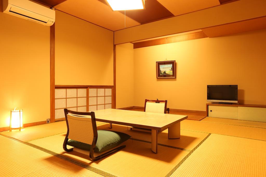 Mikiya Hotel Toyooka  Værelse billede